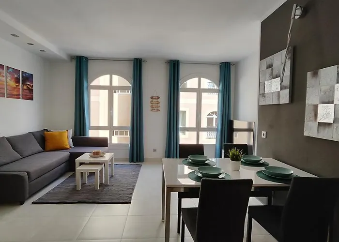 Brisas Apartment, Apartment *